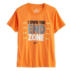 NWT Nike tee - “ I own the end zone” boys size 4